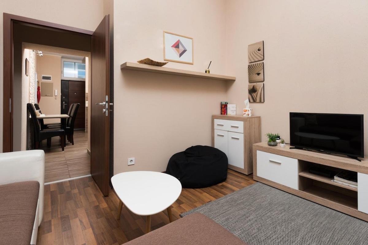 Cozy At Puskas Stadium Apartment Budapest